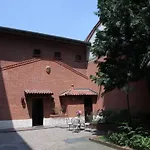 Cyrano Hotel