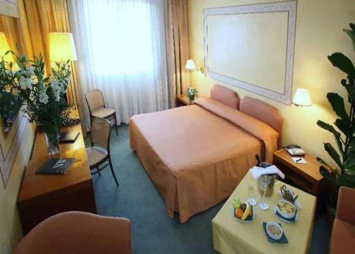 Cyrano Hotel Saronno