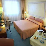 Cyrano Hotel 4*