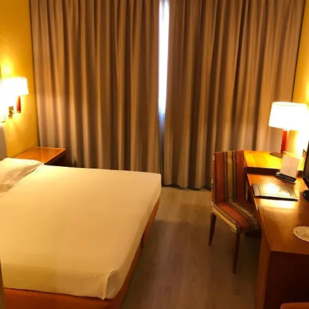 Cyrano 4* Саронно